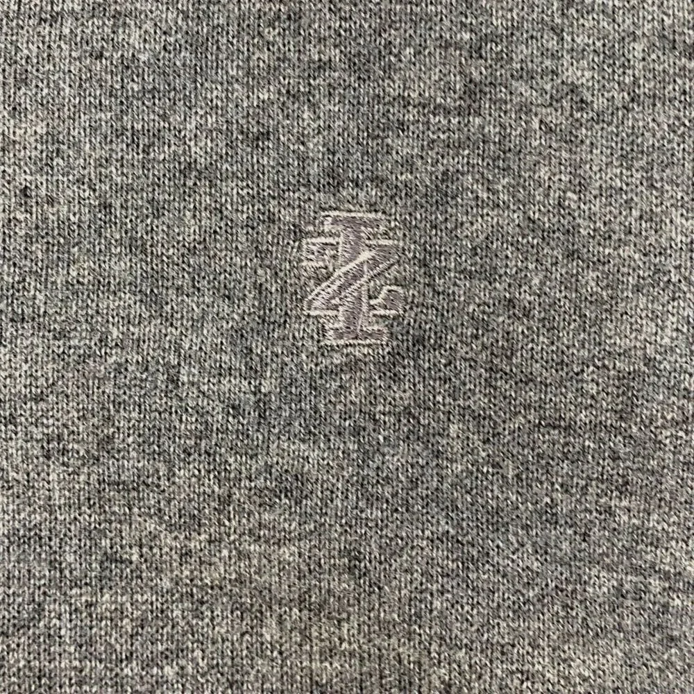 IZOD V-neck Grey‎ Men's Pullover Sweater Size Large